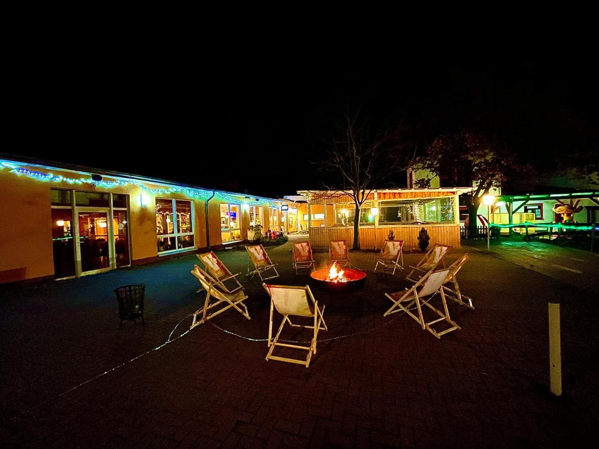 Ferien-& Erlebnispark Ploetzky Schonebeck  Bagian luar foto